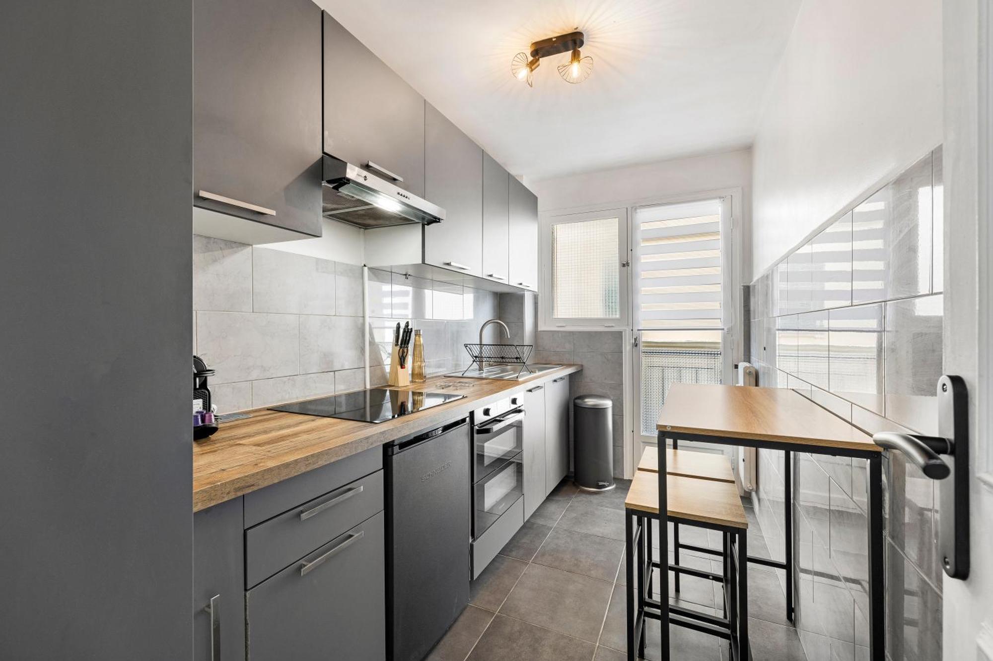 Nice Renting - Philibert - Elegant Spacious Quiet Near The Port Free Parking Eksteriør bilde